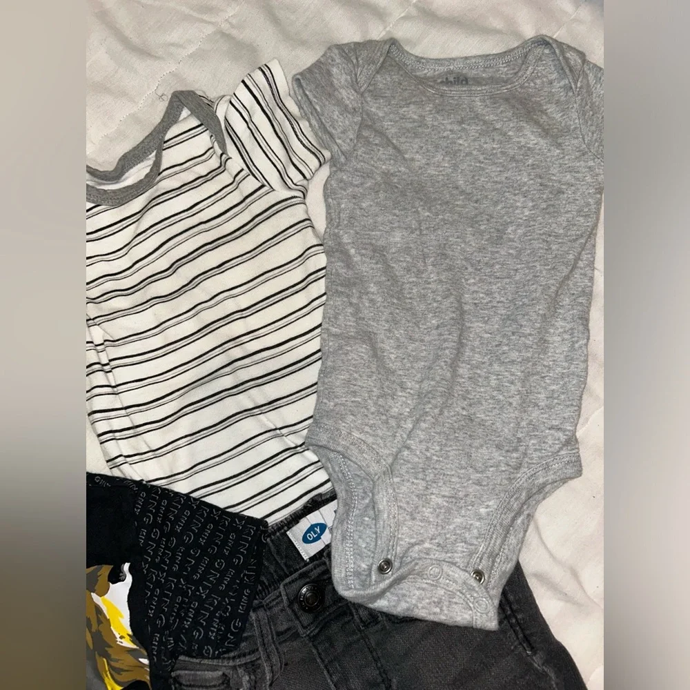 Gently worn boys clothes. - Picture 9 of 14